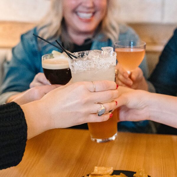 drinks with gin and lemon